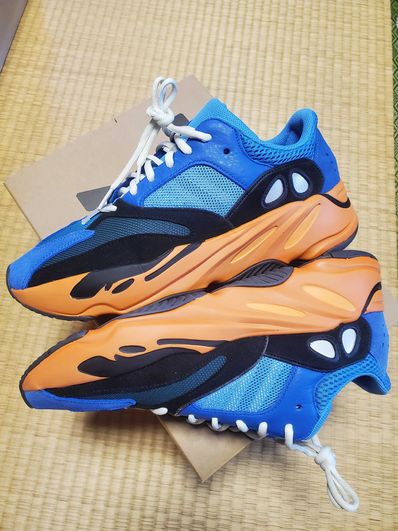 adidas YEEZY Boost 700 "Bright Blue"