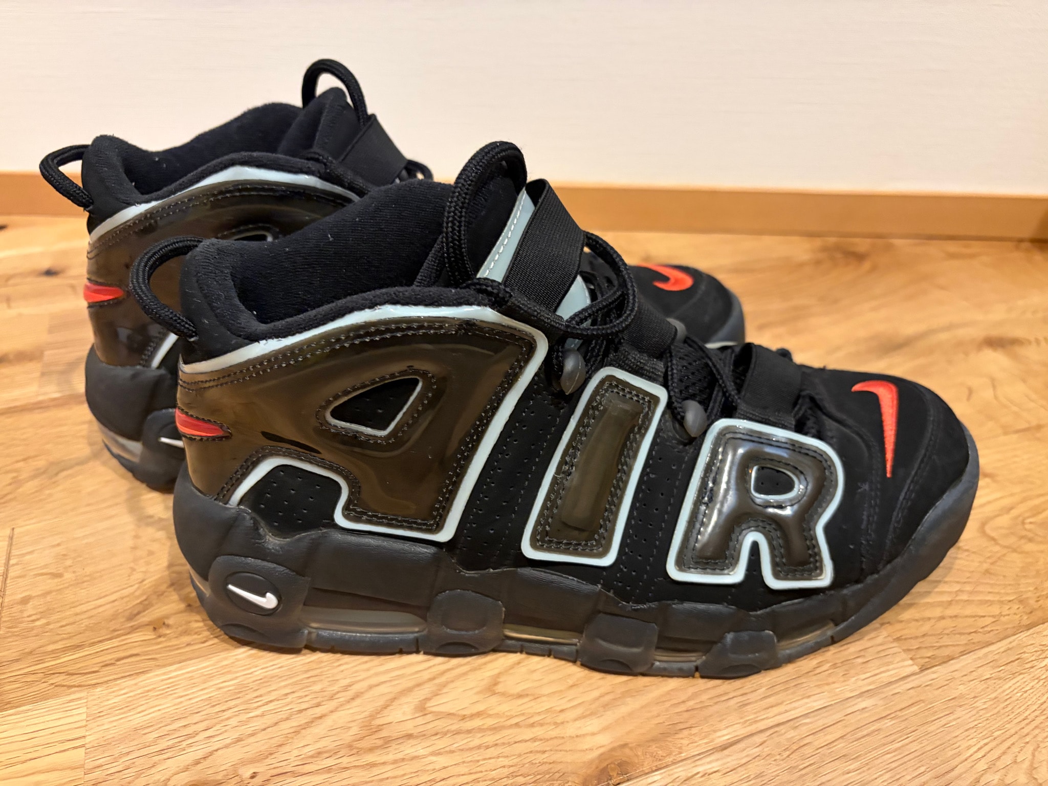 Nike Air More Uptempo "Made You Look"