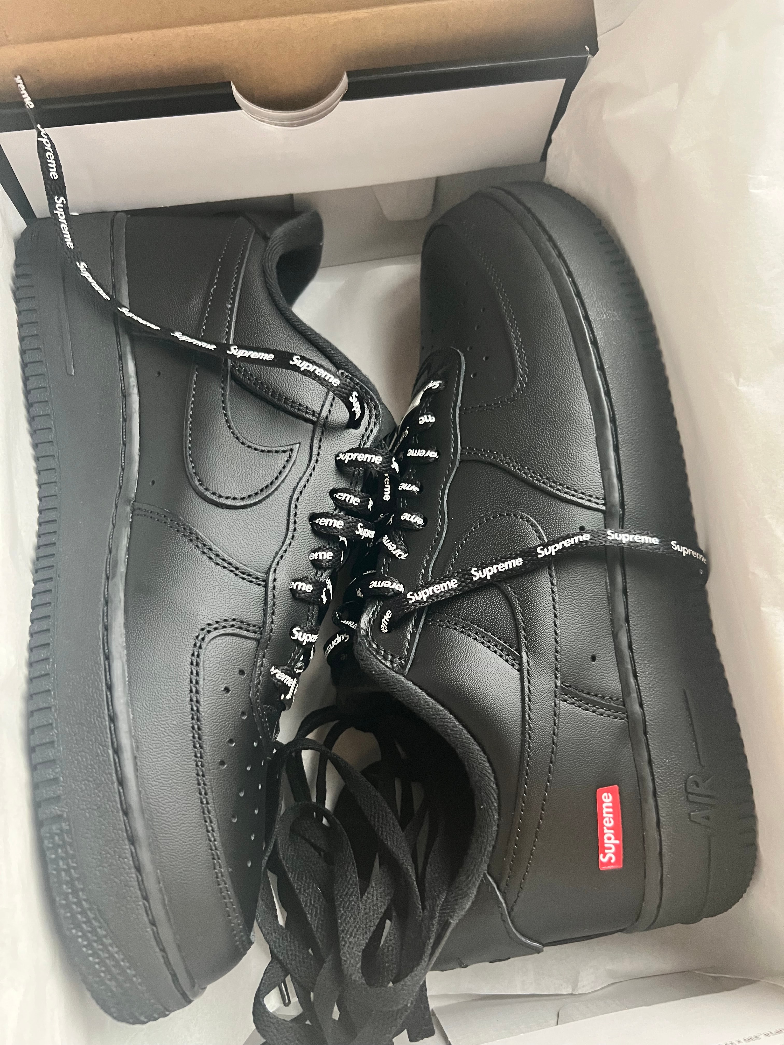 Supreme × Nike Air Force 1 Low "Black"