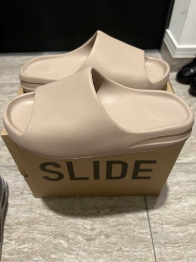 adidas YEEZY Slide "Pure" (GW1934)