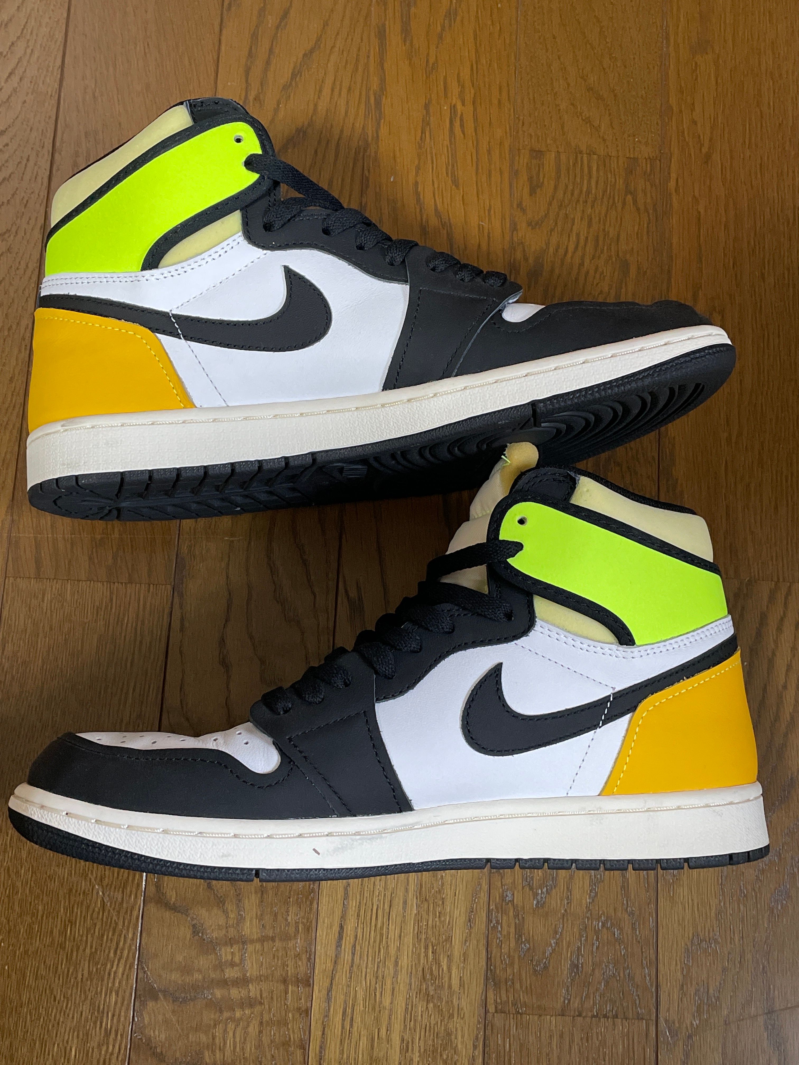 Nike Air Jordan 1 High OG "Volt Gold"