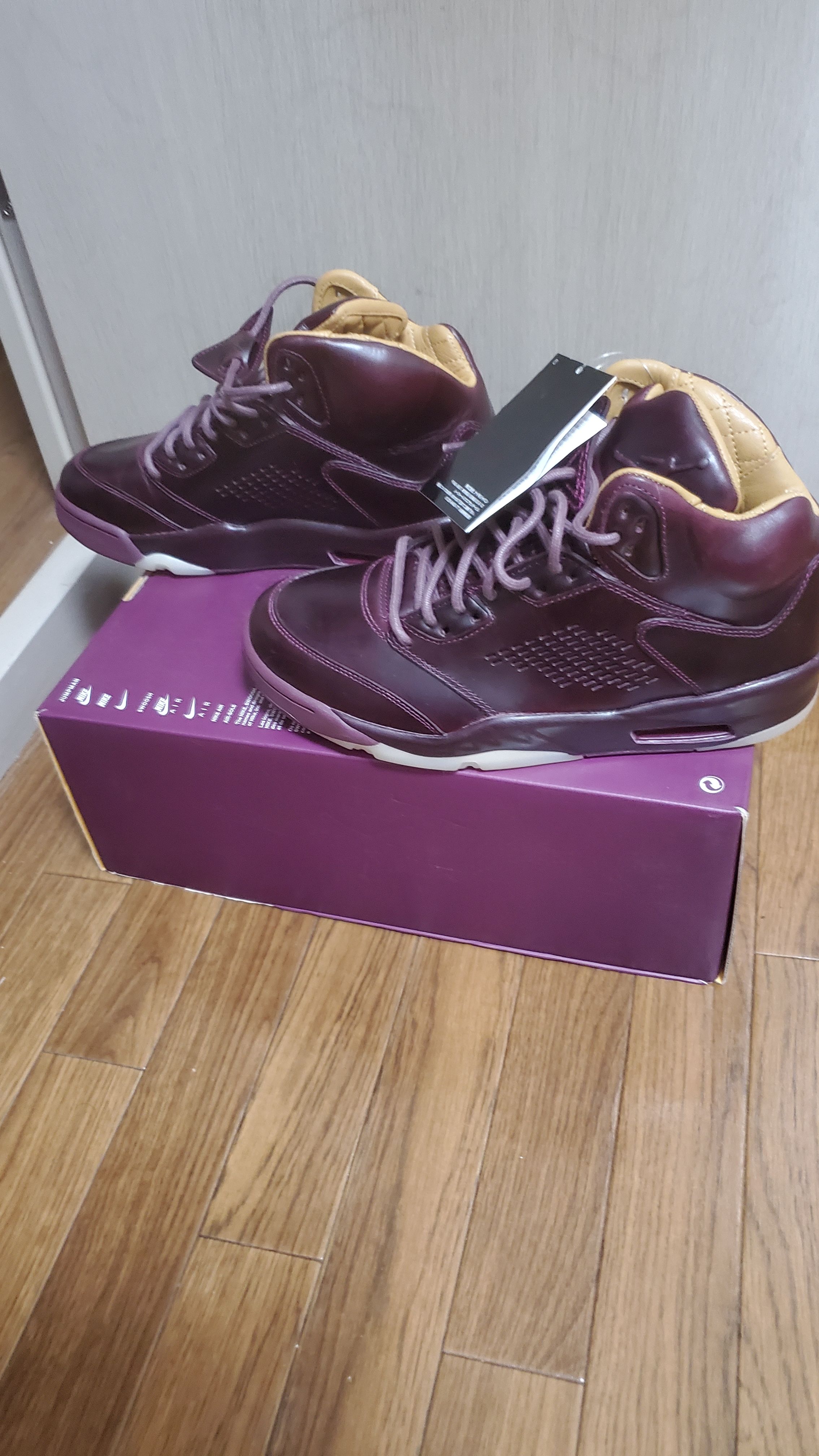 NIKE AIR JORDAN 5 RETRO PREMIUM WINE