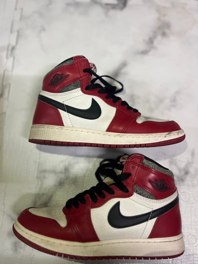 Nike Air Jordan 1 High OG "Lost & Found/Chicago"