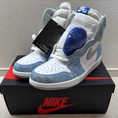 Nike Air Jordan 1 High OG "Hyper Royal"