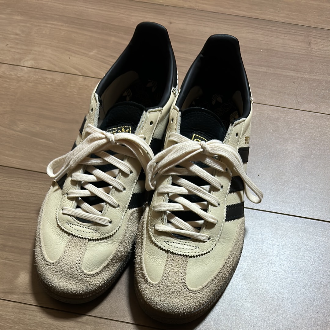 アディダスオリジナルス ハンドボール スペツィアル "ワンダーホワイト/コアブラック/マジックベージュ"