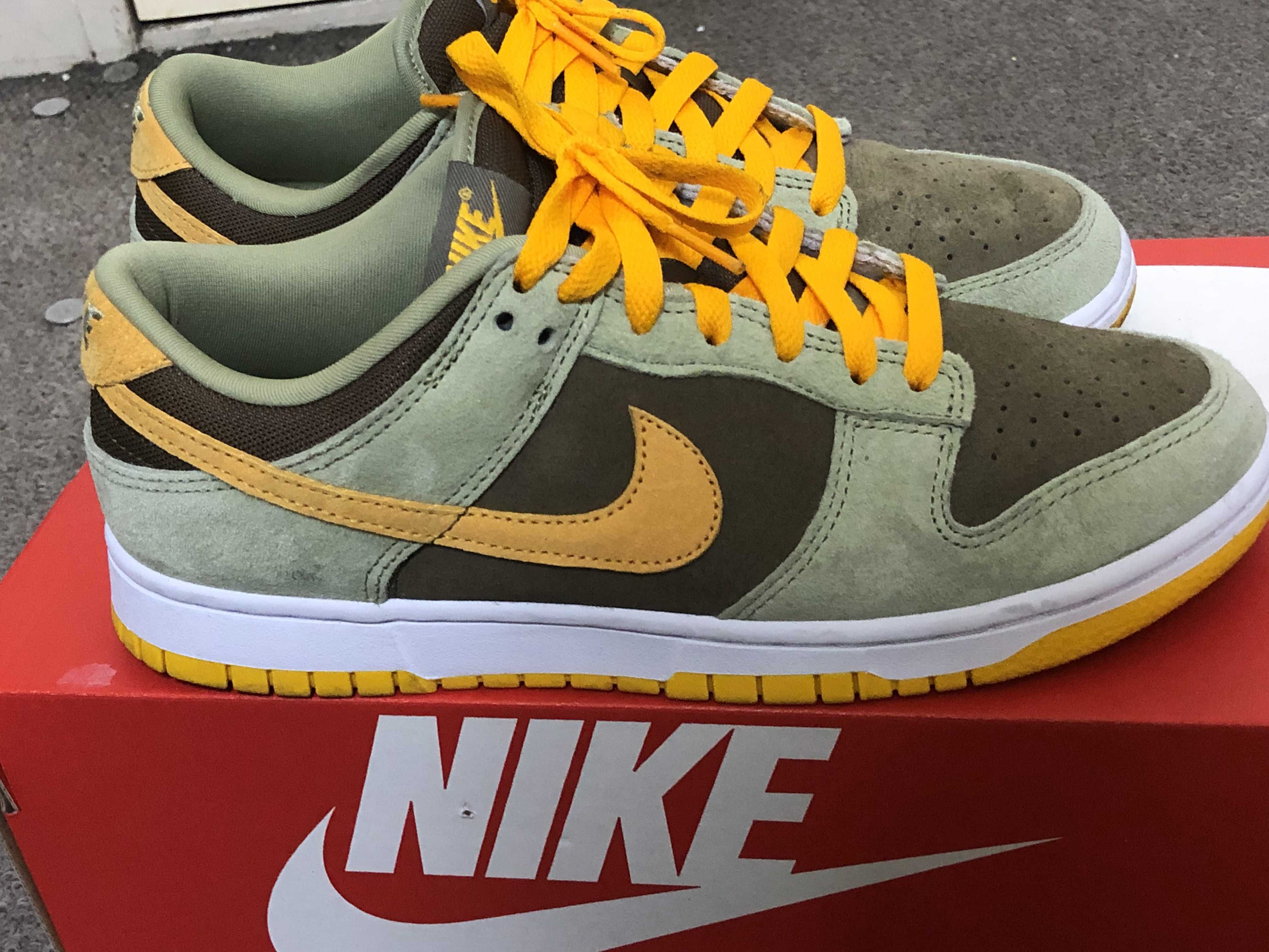 Nike Dunk Low SE "Dusty Olive"