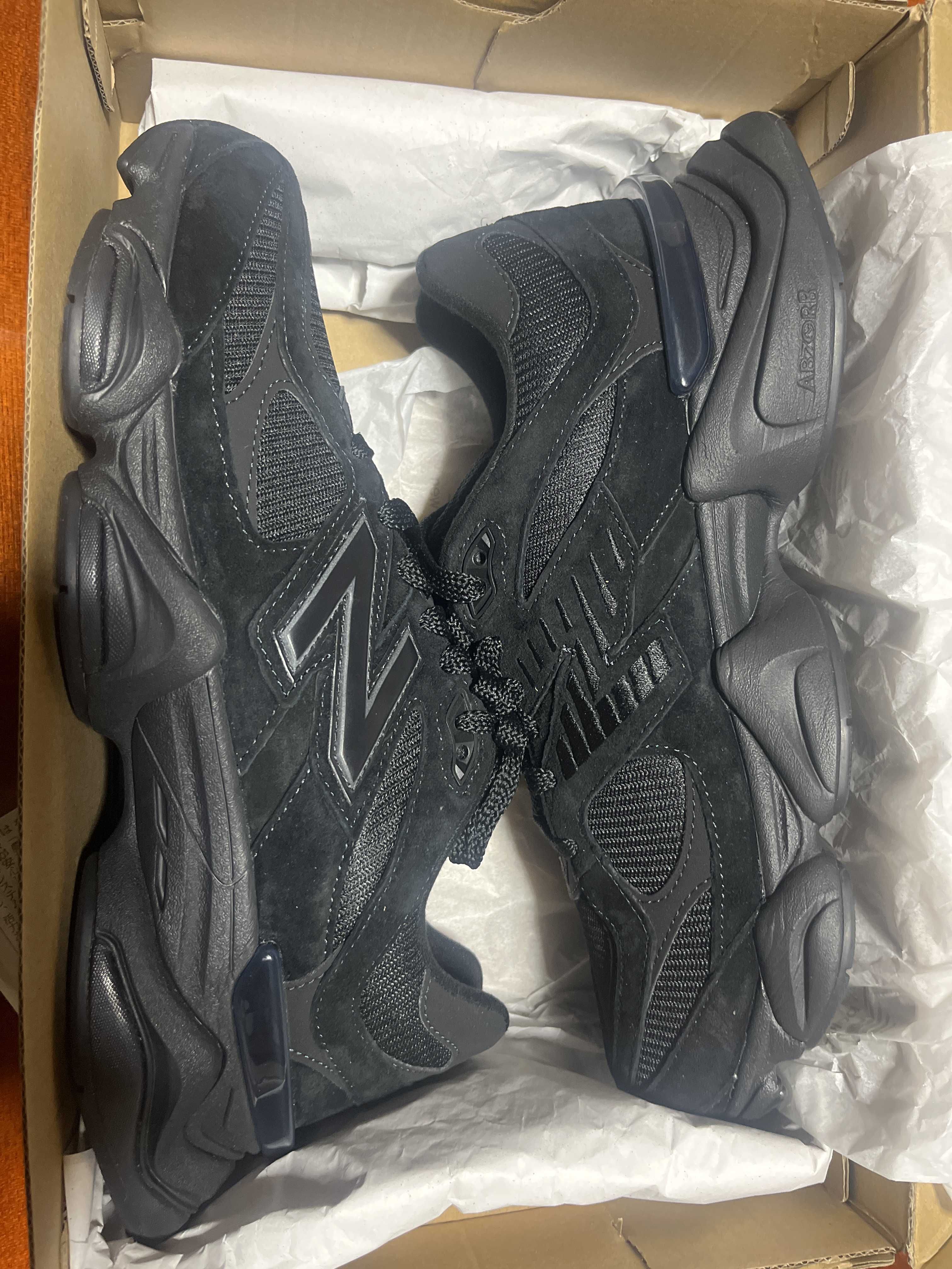 New Balance 9060 "Triple Black"