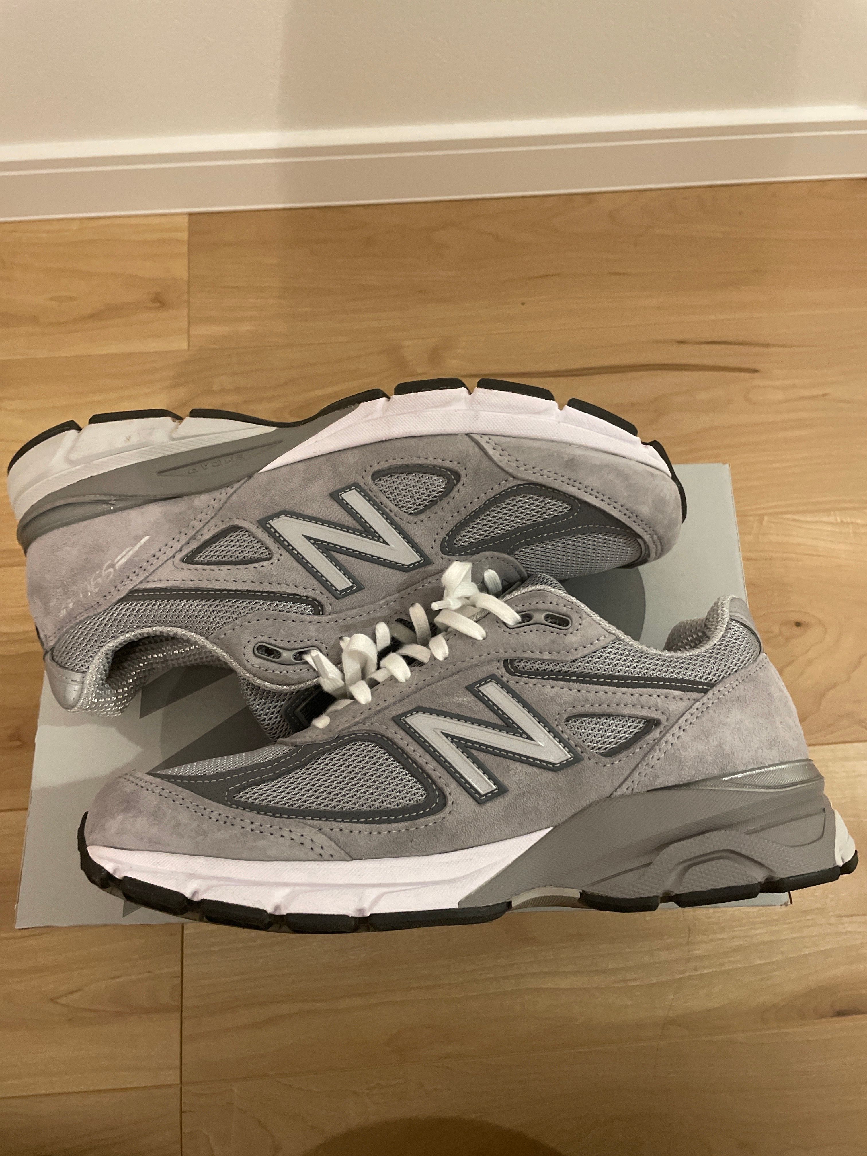 New Balance 990V4 "Grey Silver"
