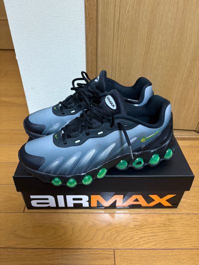 Nike Air Max DN8 "Black/Light Smoke Grey/Black/Volt"