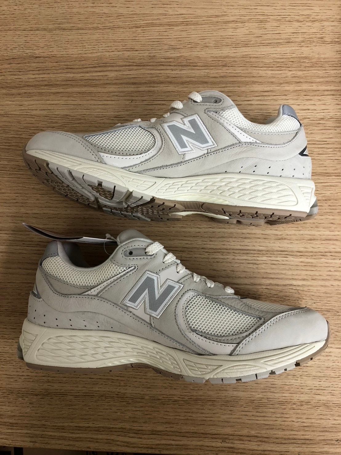 New Balance 2002R "Light Gray"