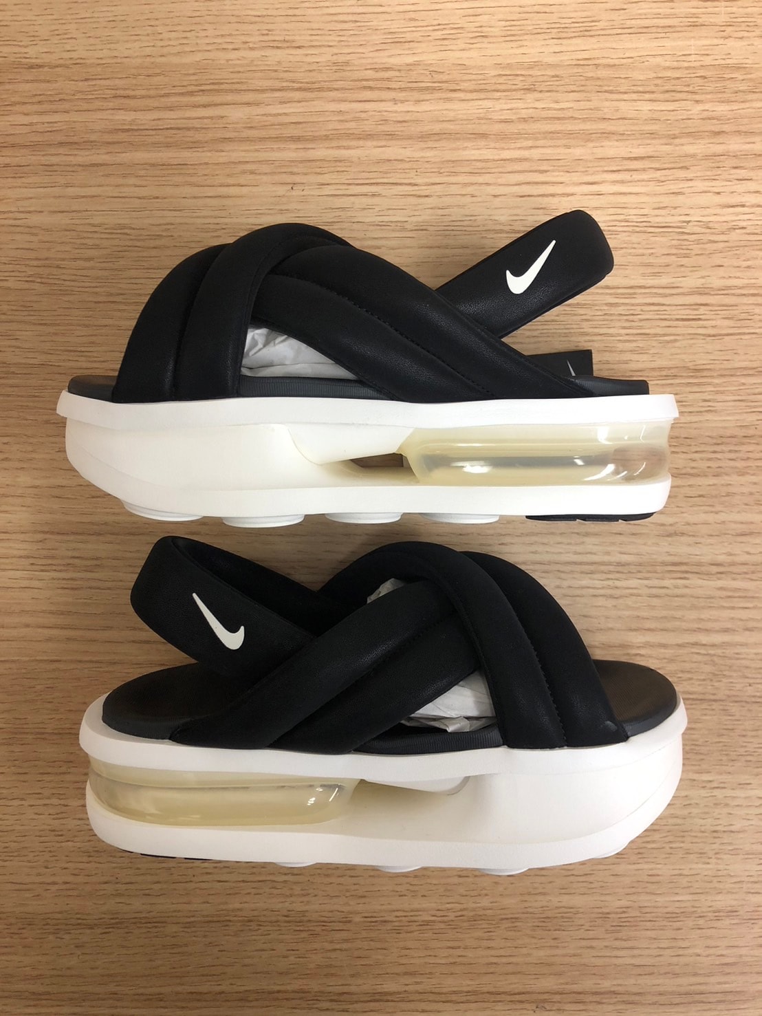 Nike Women's Air Max Isla Sandal "Black/Sail"