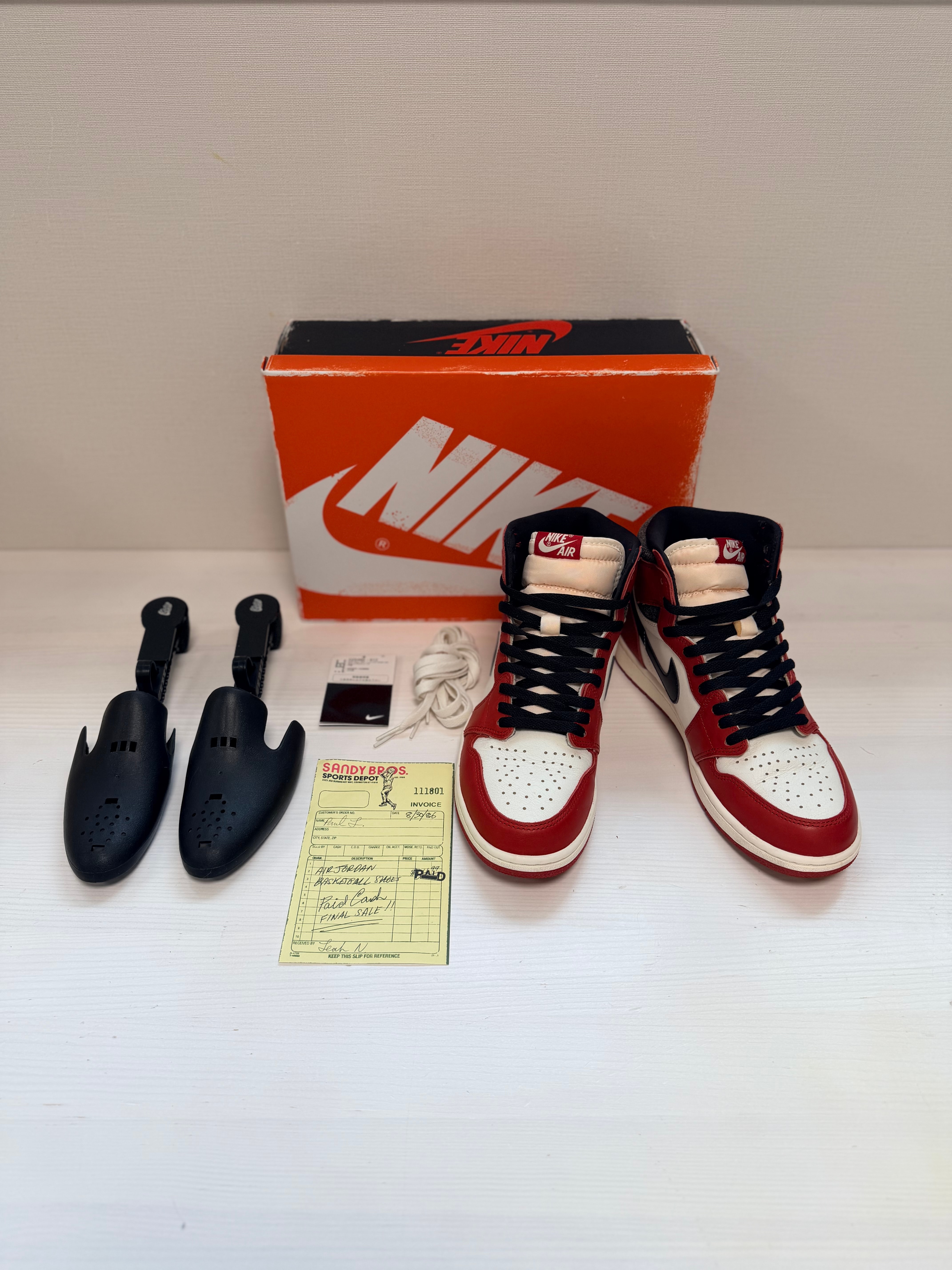 Nike Air Jordan 1 High OG "Lost & Found/Chicago"