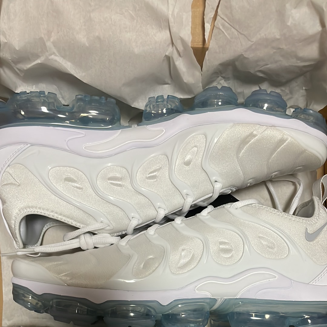ナイキ エアヴェイパーマックス プラス "ホワイト/ピュアプラチナム"