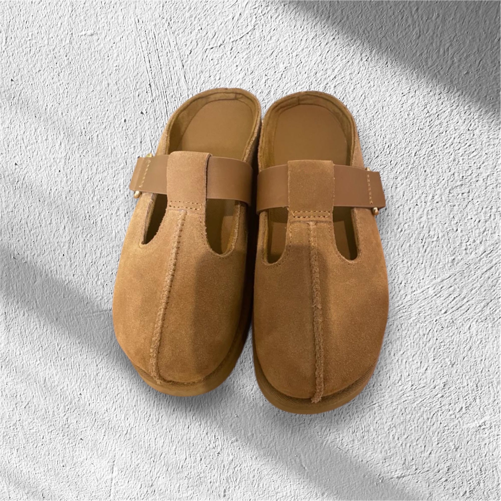 アグ ウィメンズ ゴールデンスター ハイ クロッグ "チェスナット"