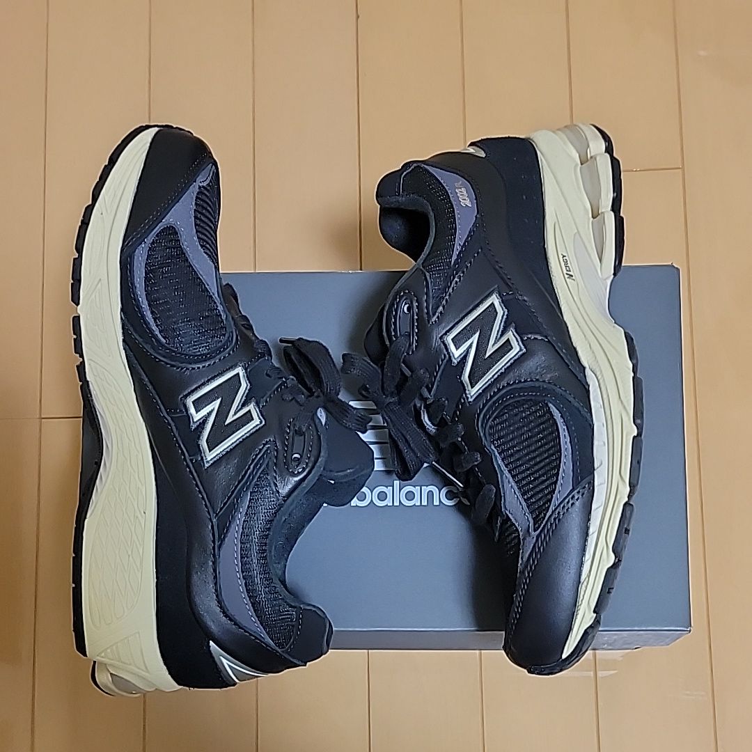 New Balance 2002R "Vintage Black"