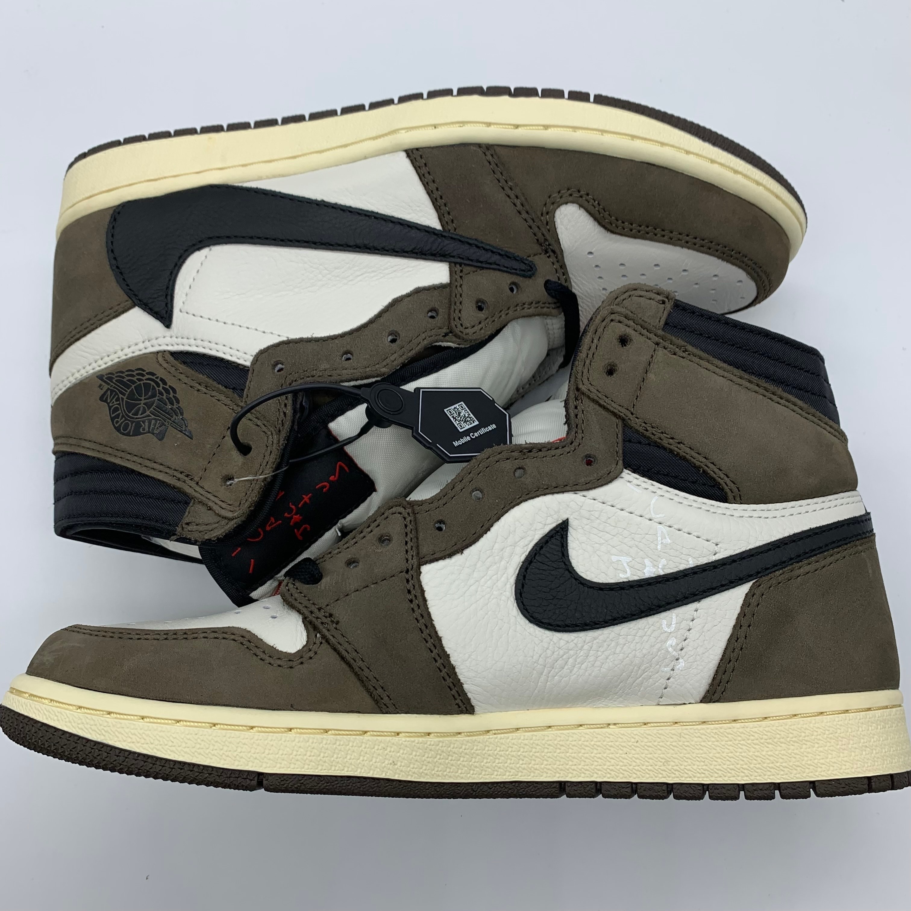 Travis Scott × Nike Air Jordan 1 Retro High OG TS SP "Sail/Dark Mocha"