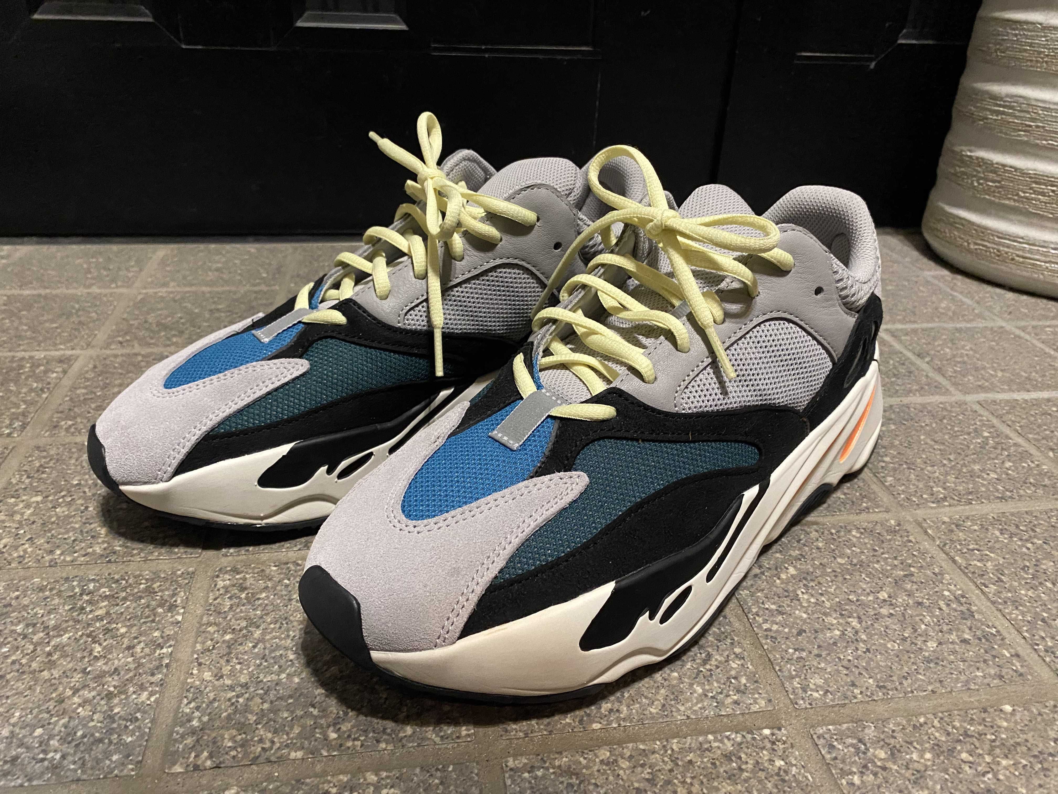 adidas YEEZY Boost 700 "Wave Runner"