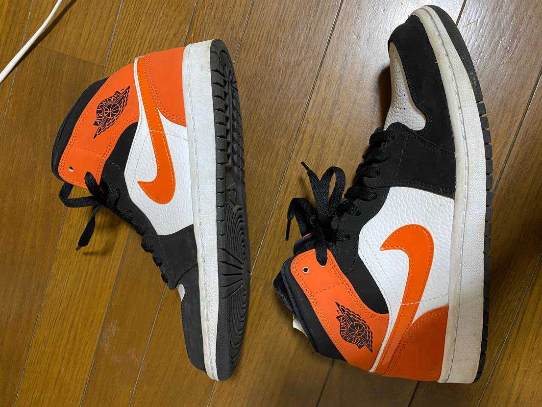 NIKE AIR JORDAN 1 MID "SHATTERED BACKBOARD"