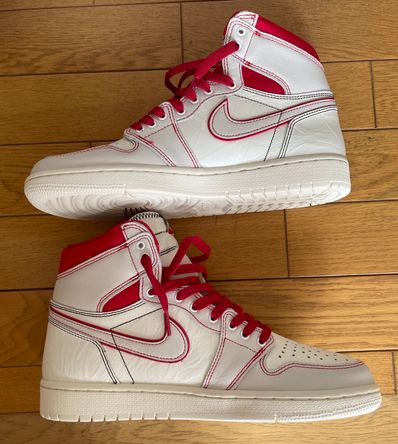 Nike Air Jordan 1 Retro High OG "Sail/University Red"