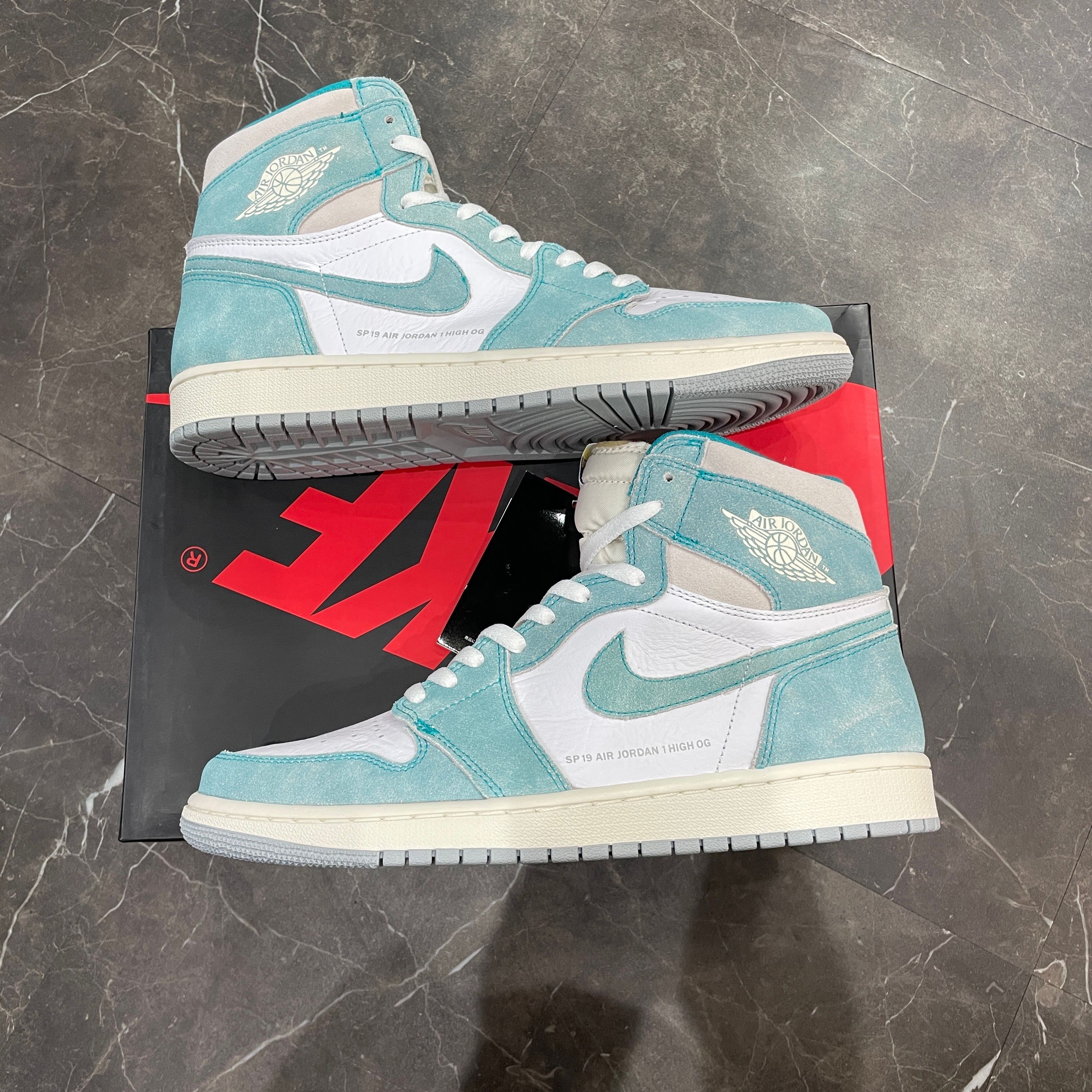 Nike Air Jordan 1 Retro High OG "Turbo Green"