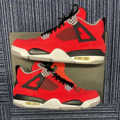 Nike Air Jordan 4 Retro "Toro Bravo"