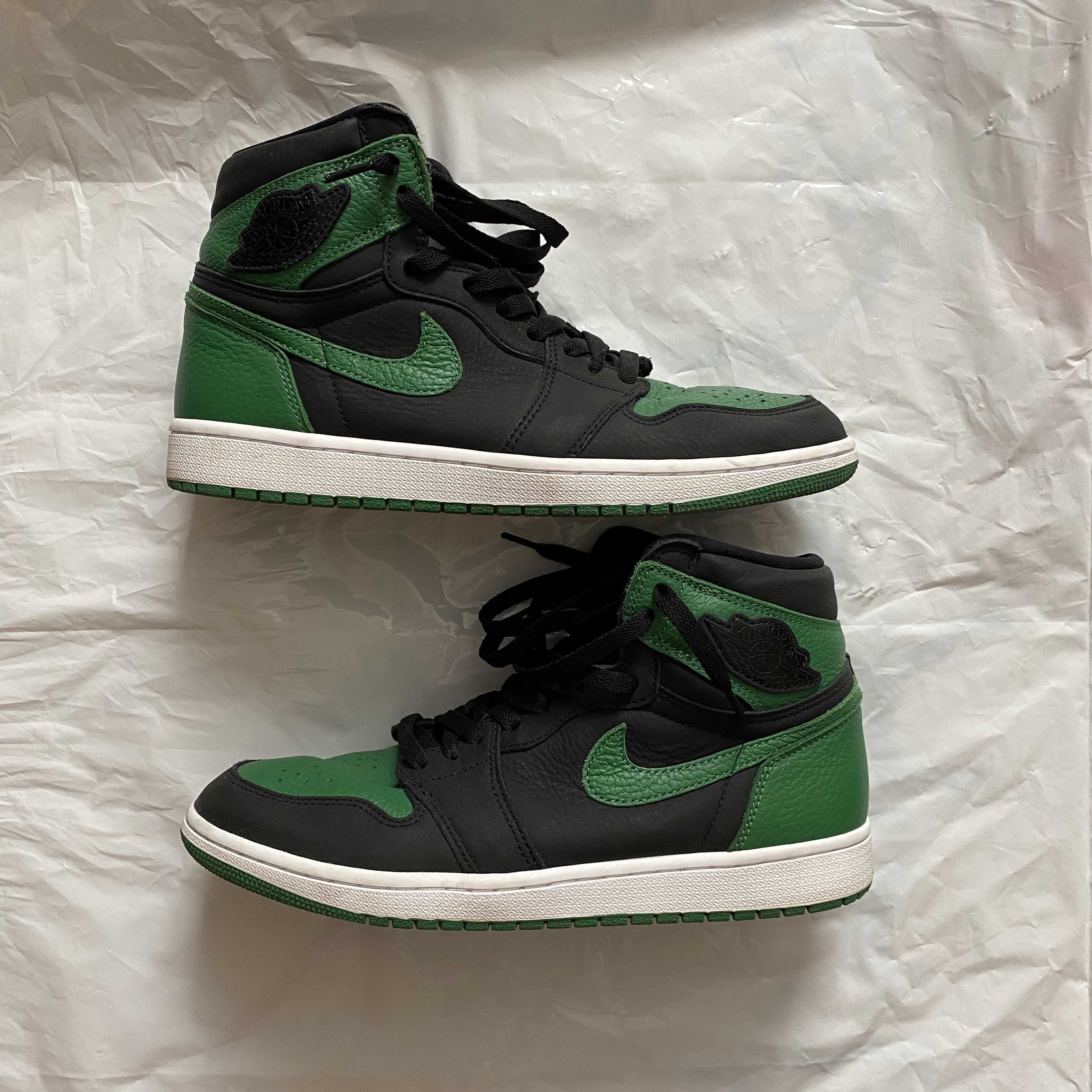 Nike Air Jordan 1 Retro High OG "Black/Pine Green" (2020)      