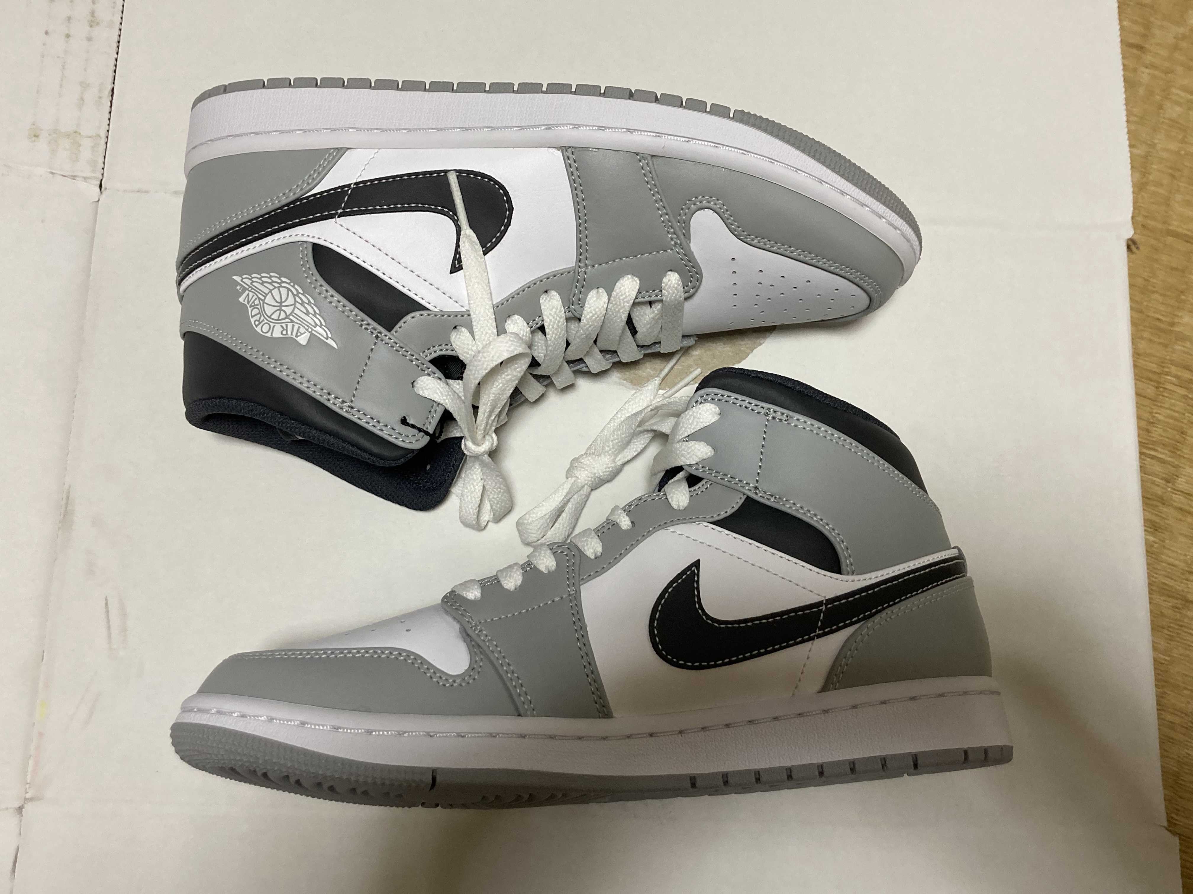 Nike Air Jordan 1 Mid "Grey White/Anthracite"