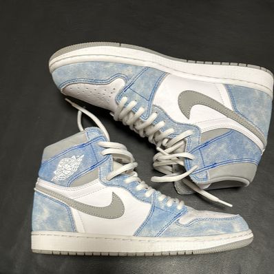 Nike Air Jordan 1 High OG "Hyper Royal"