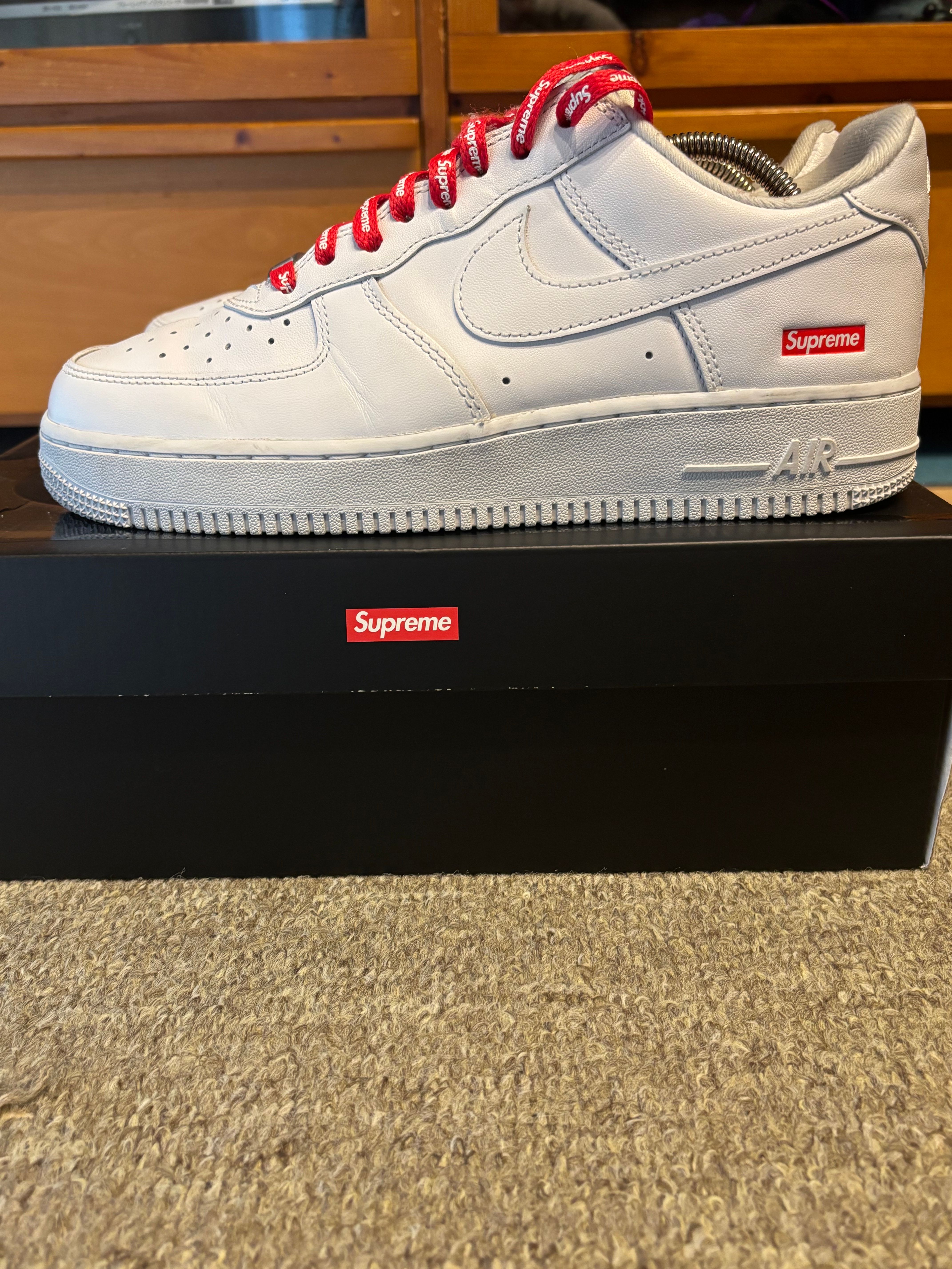 Supreme × Nike Air Force 1 Low "White"