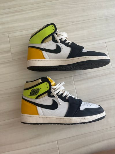 Nike Air Jordan 1 High OG "Volt Gold"