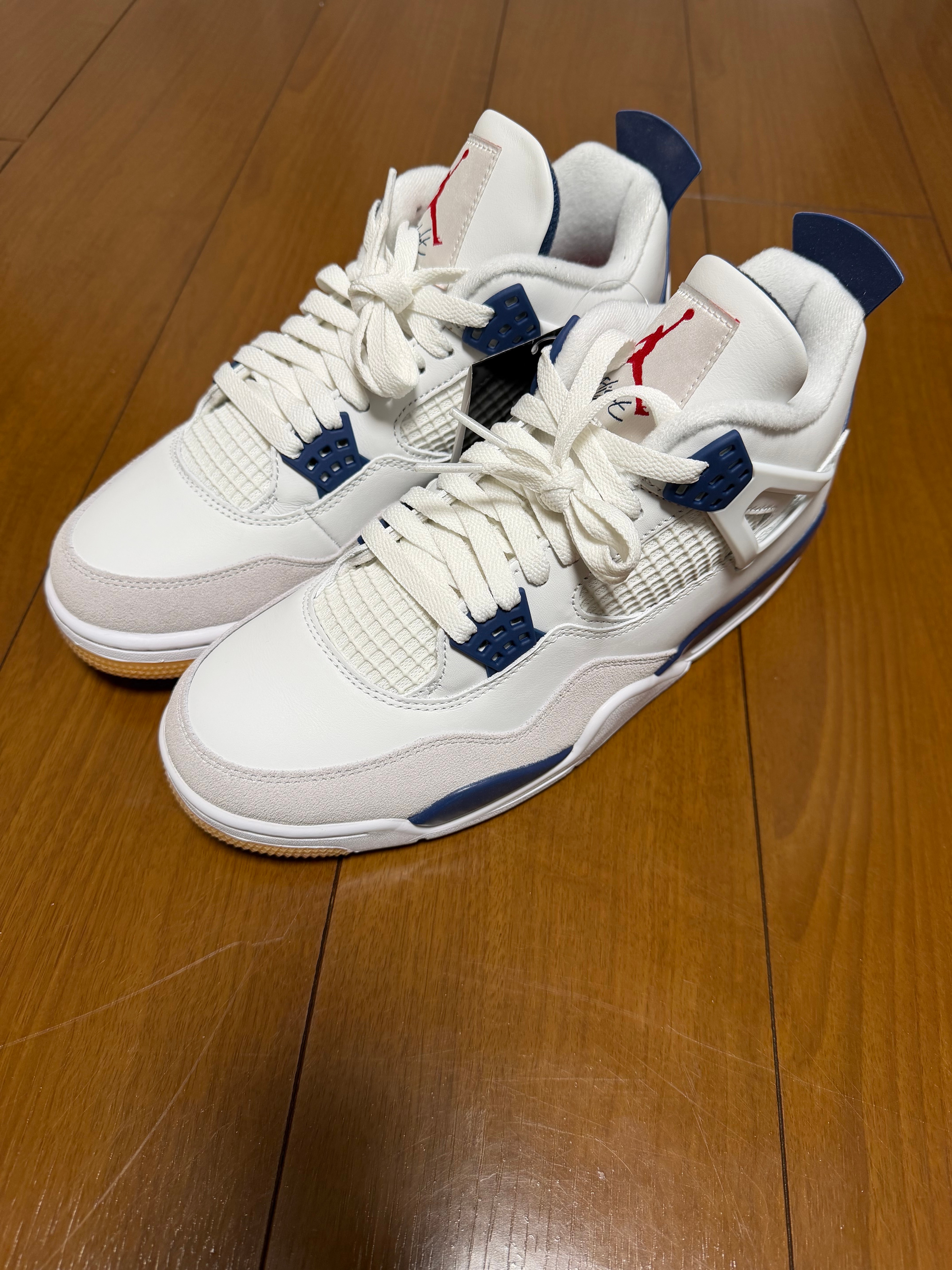 Nike SB Air Jordan 4 Retro SP "Summit White/Navy"