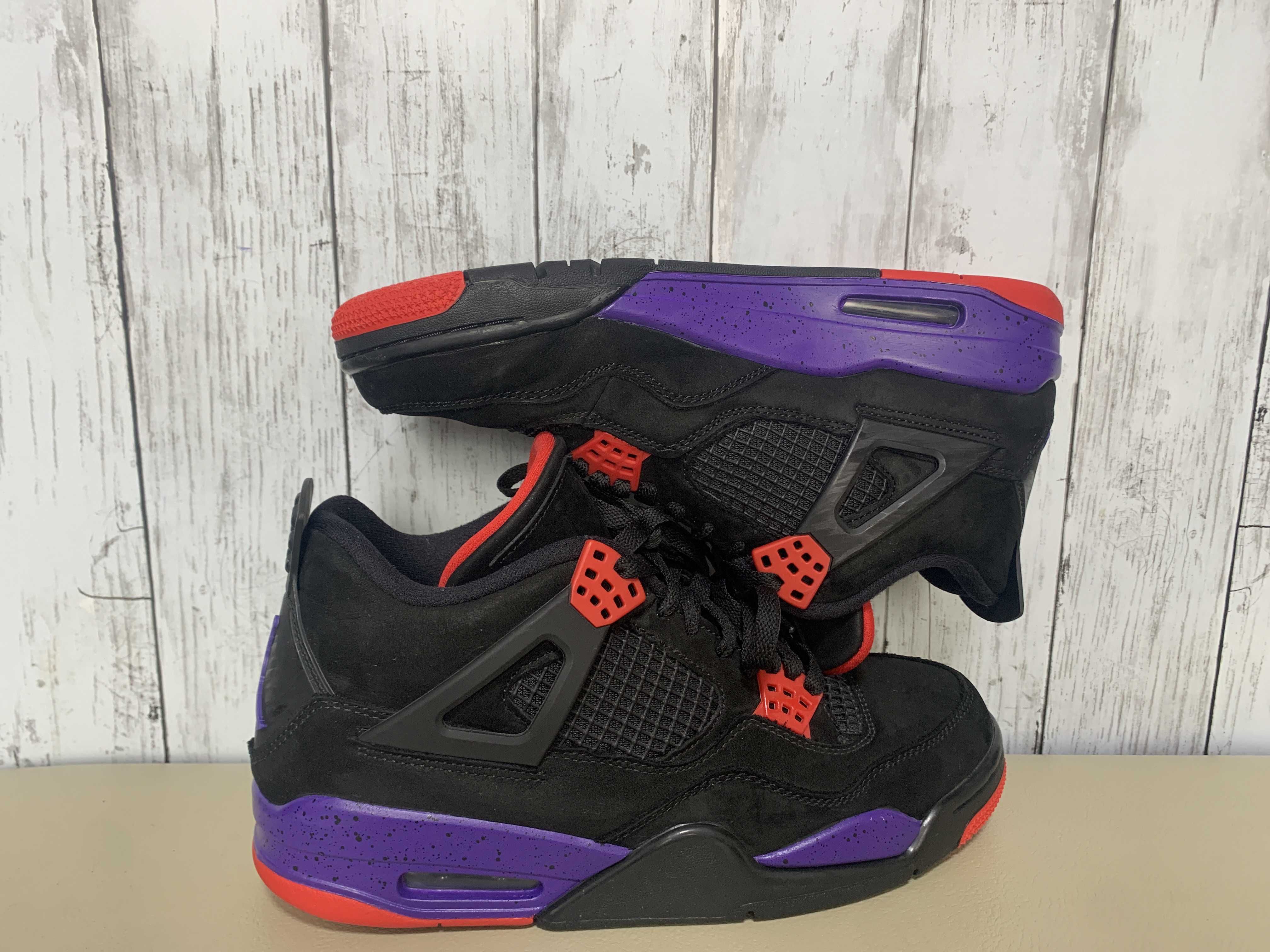 NIKE AIR JORDAN 4 RETRO "RAPTORS"