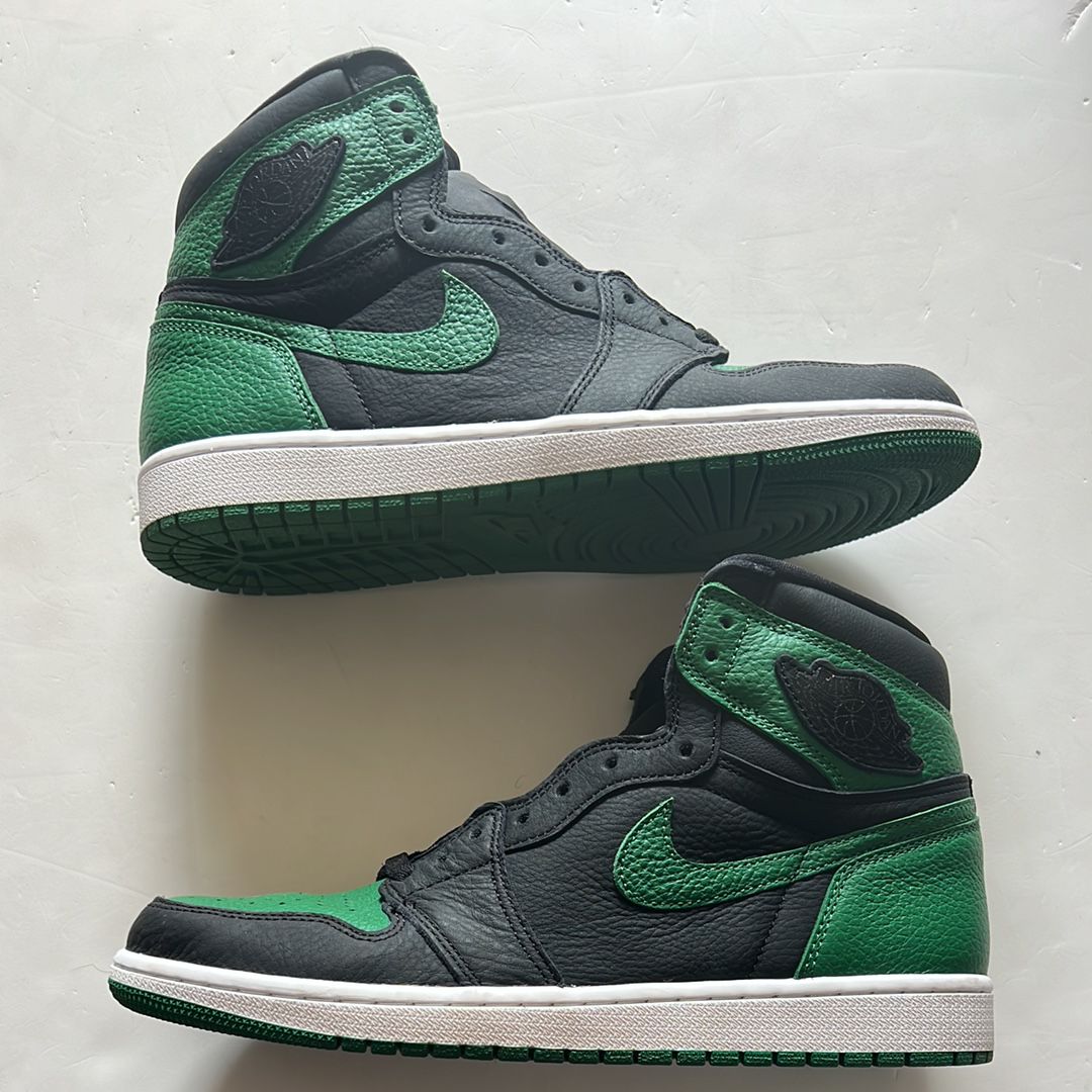 Nike Air Jordan 1 Retro High OG "Black/Pine Green" (2020)