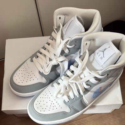 Nike Women's Air Jordan 1 Mid "Wolf Grey"