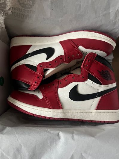Nike Air Jordan 1 High OG "Lost & Found/Chicago"