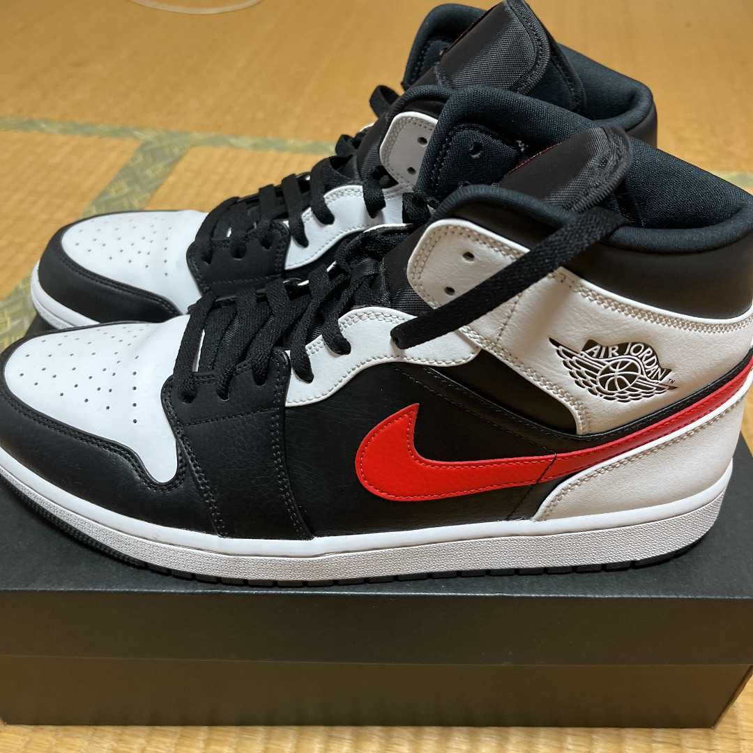 NIKE AIR JORDAN 1 MID "BLACK/CHILE RED/WHITE"