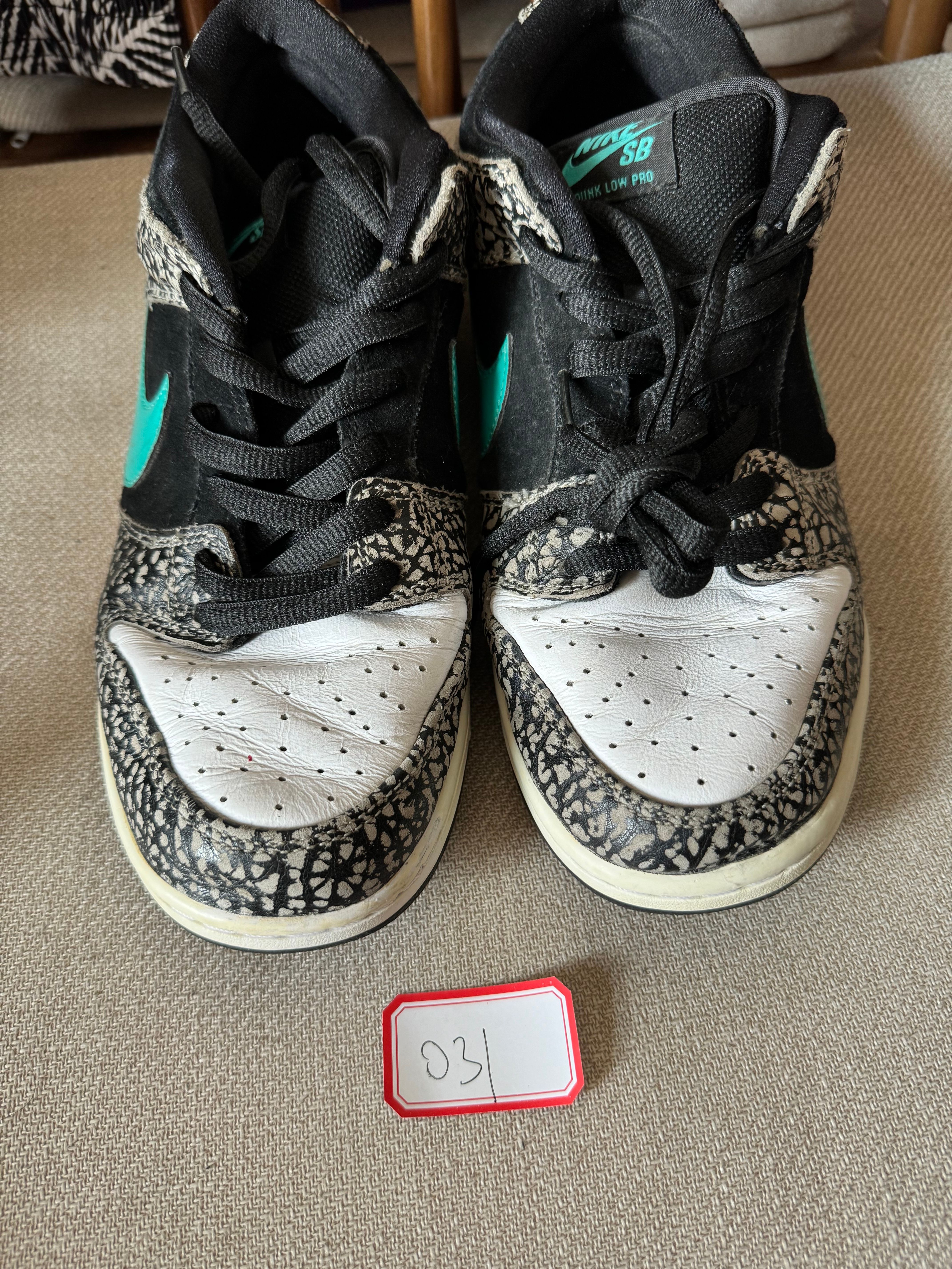 Nike SB Dunk Low "Elephant/Safari"