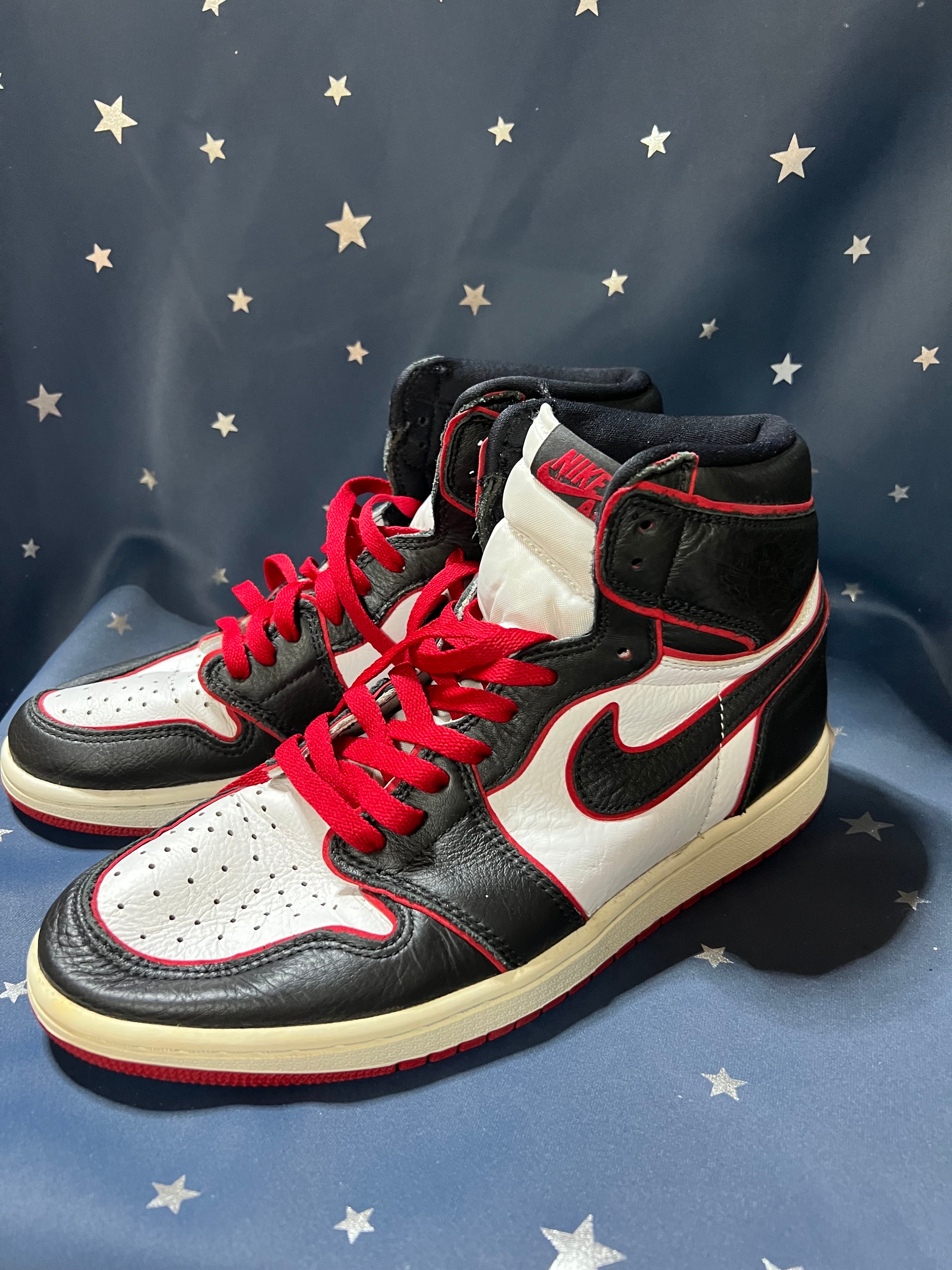 Nike Air Jordan 1 Retro High OG "Blood Line"
