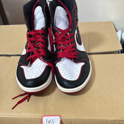 Nike Air Jordan 1 Retro High OG "Blood Line"