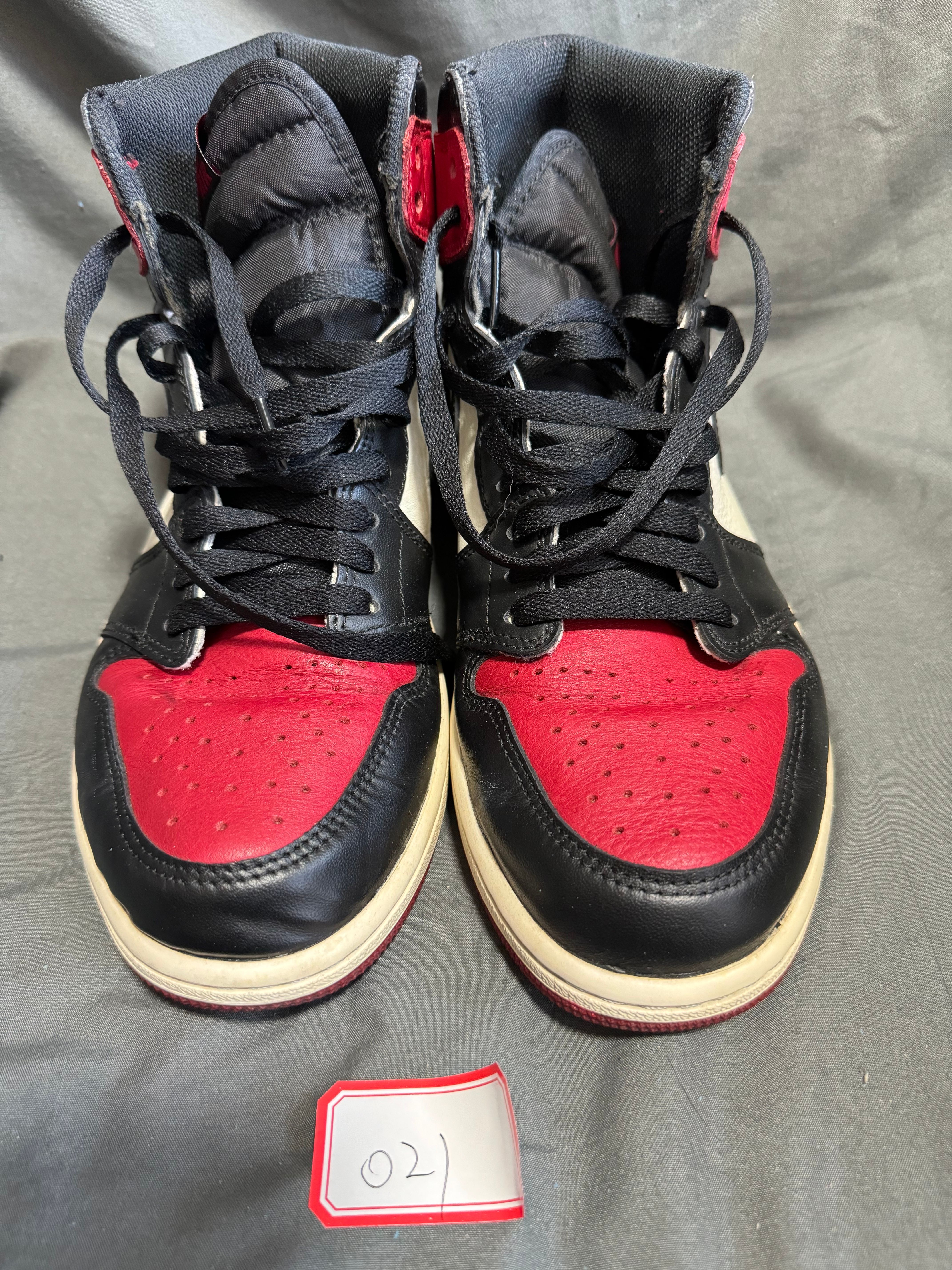 Nike Air Jordan 1 Retro High OG "Bred Toe"