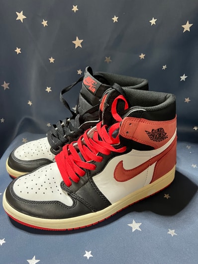 Nike Air Jordan 1 Retro High "Track Red"