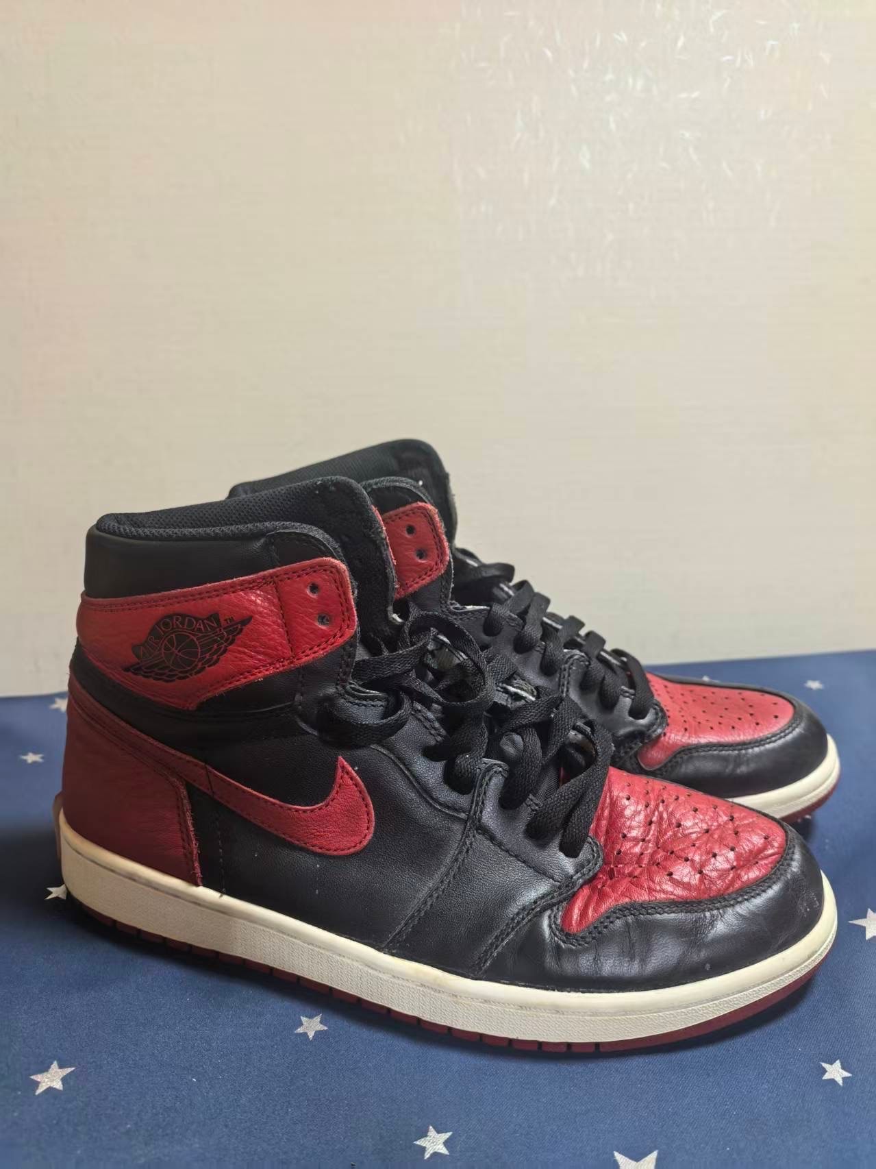 Nike Air Jordan 1 Retro High OG "Bred/Banned"