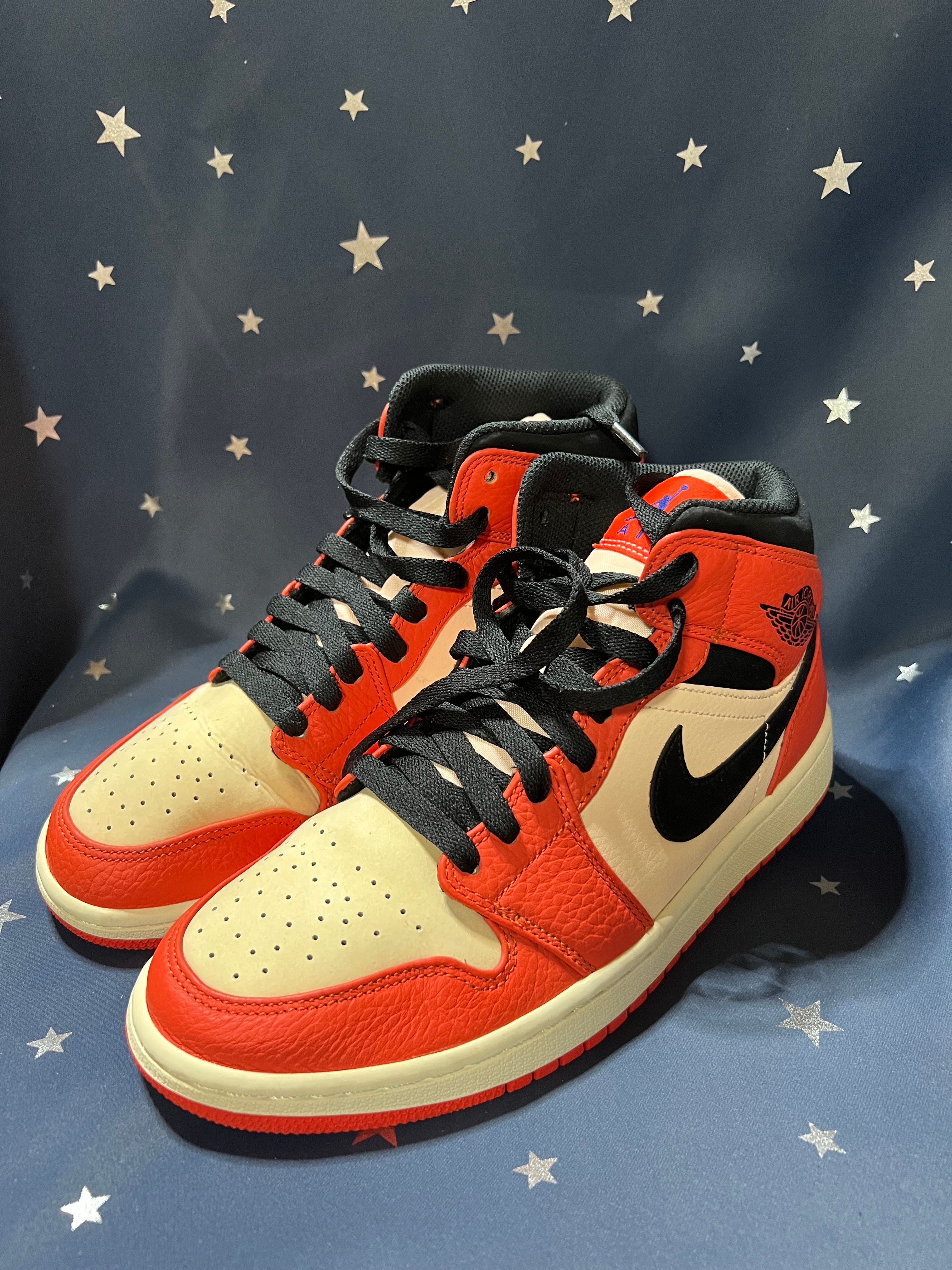Nike Air Jordan 1 Mid "Team Orange Black"