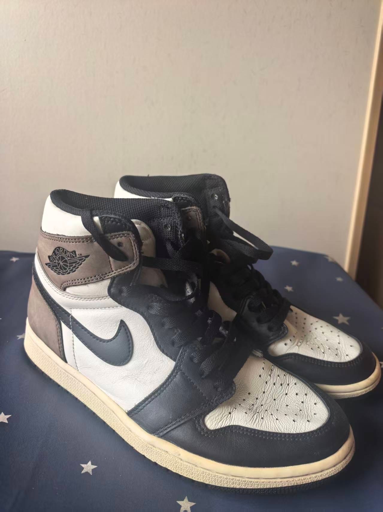 Nike Air Jordan 1 High OG "Sail/Dark Mocha/Black"