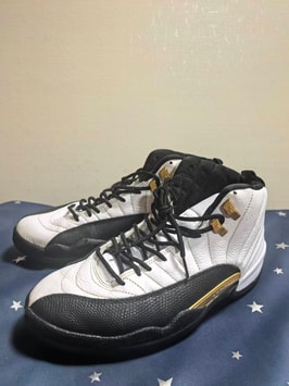 ナイキ エアジョーダン12 "ロイヤリティ"