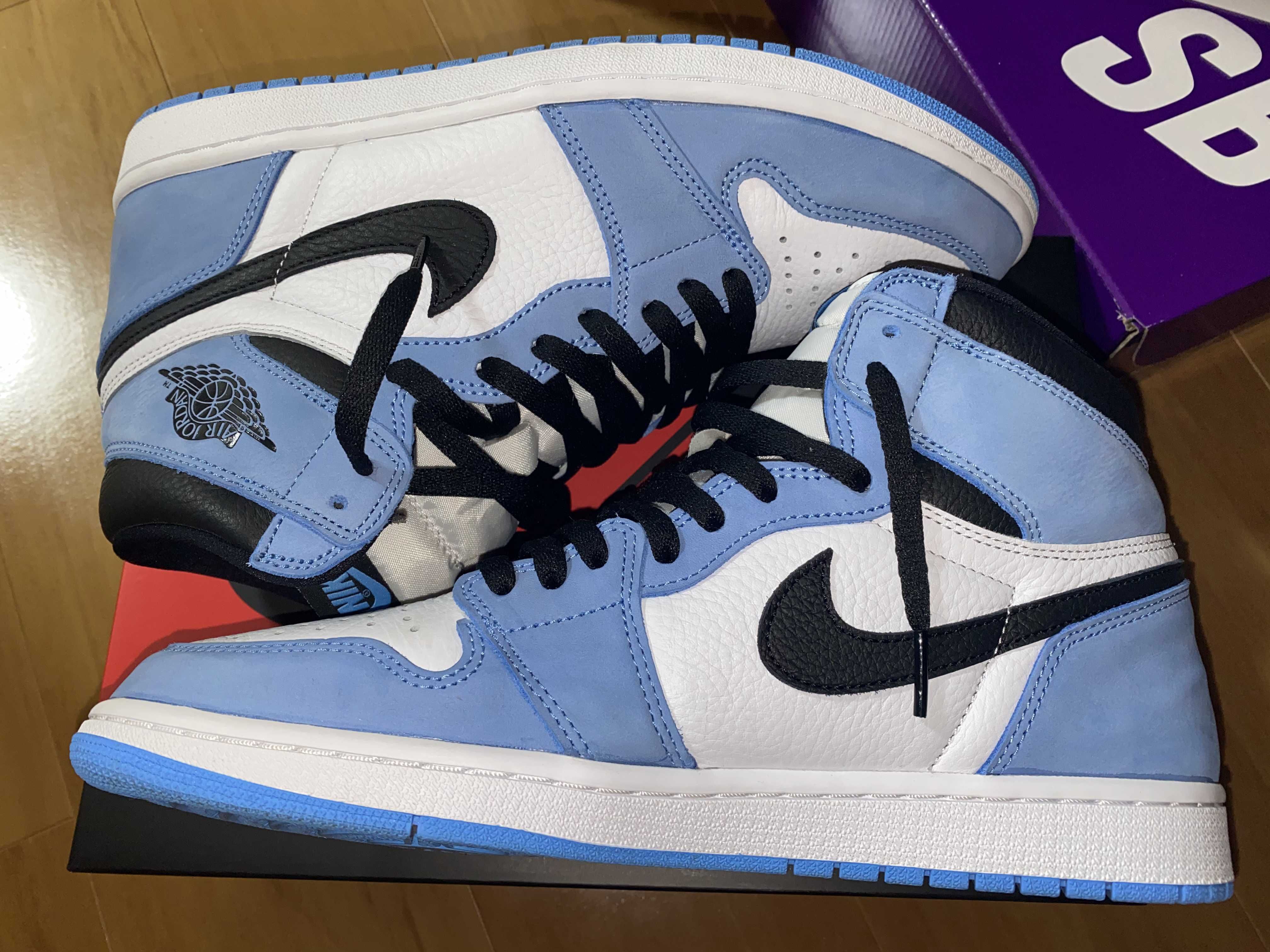 Nike Air Jordan 1 High OG "University Blue"