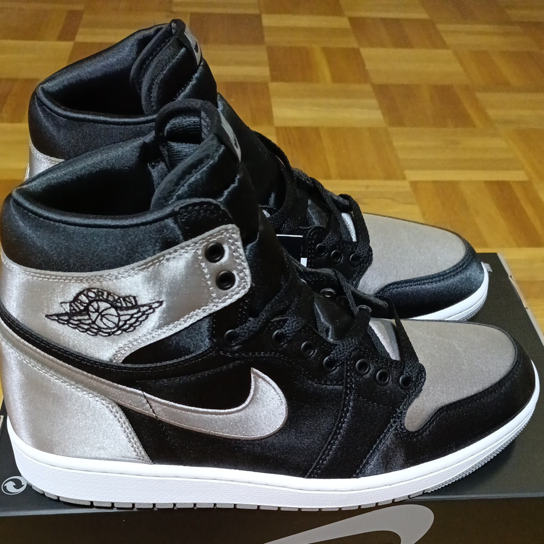 Nike Women's Air Jordan 1 Retro High OG "Satin Shadow"