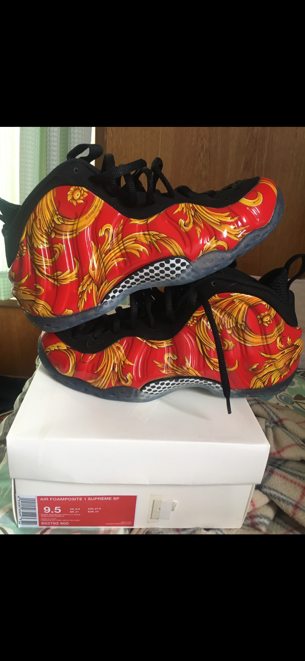 Nike Air Foamposite One "Supreme Red"