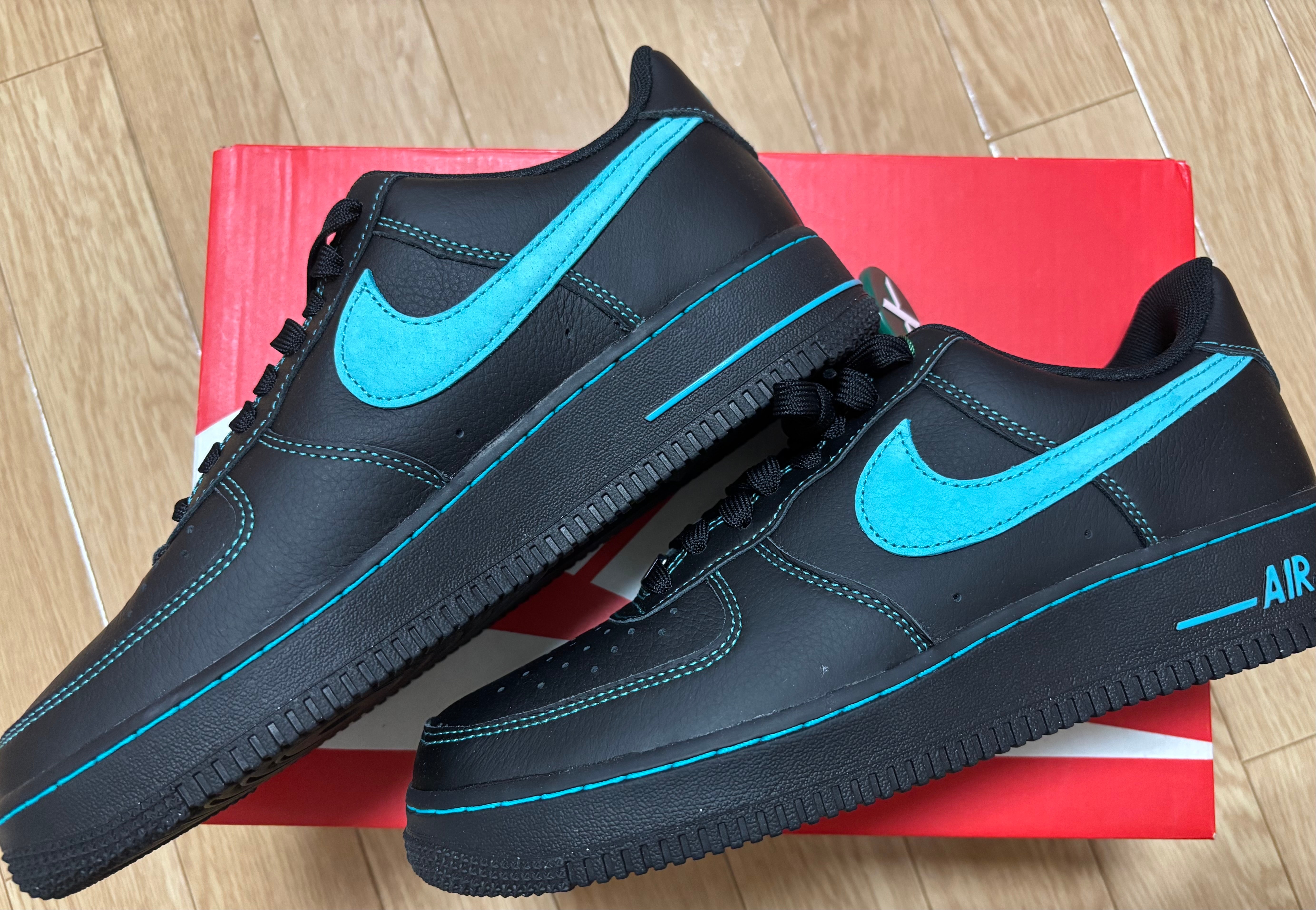 Nike Air Force 1 Low "Black Tiffany"