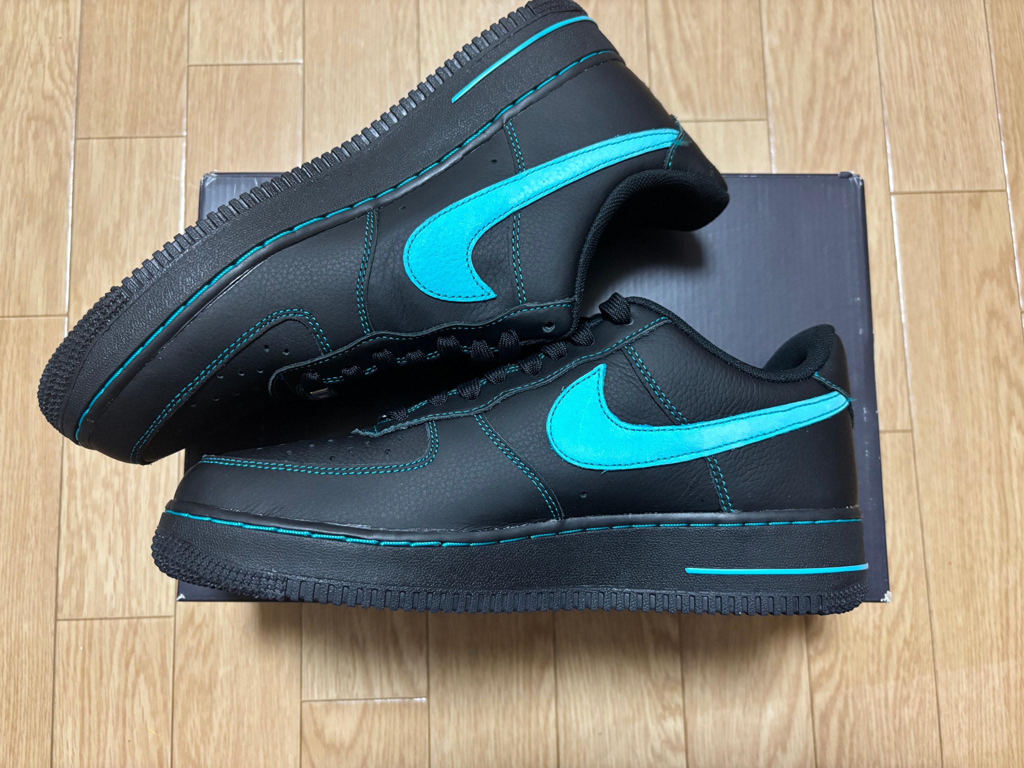 Nike Air Force 1 Low "Black Tiffany"
